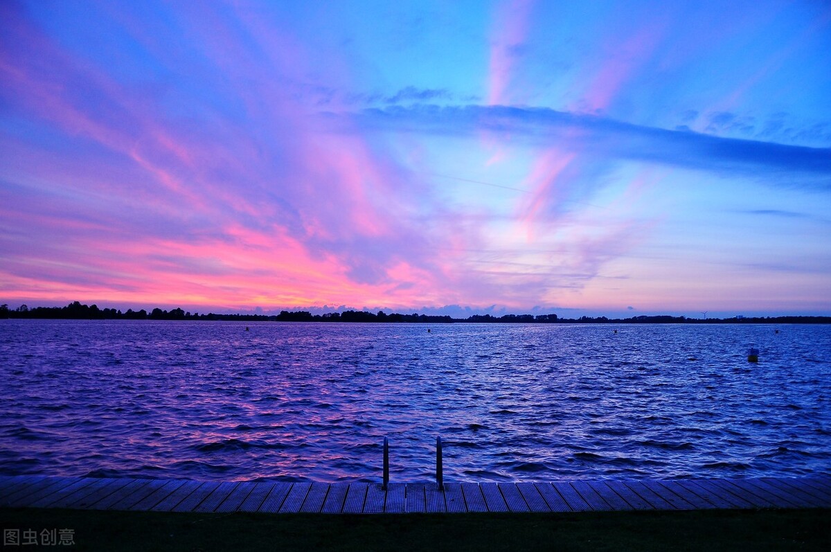 那一场纷纷扬扬的雪花，是否就是你的梦里？（原创）