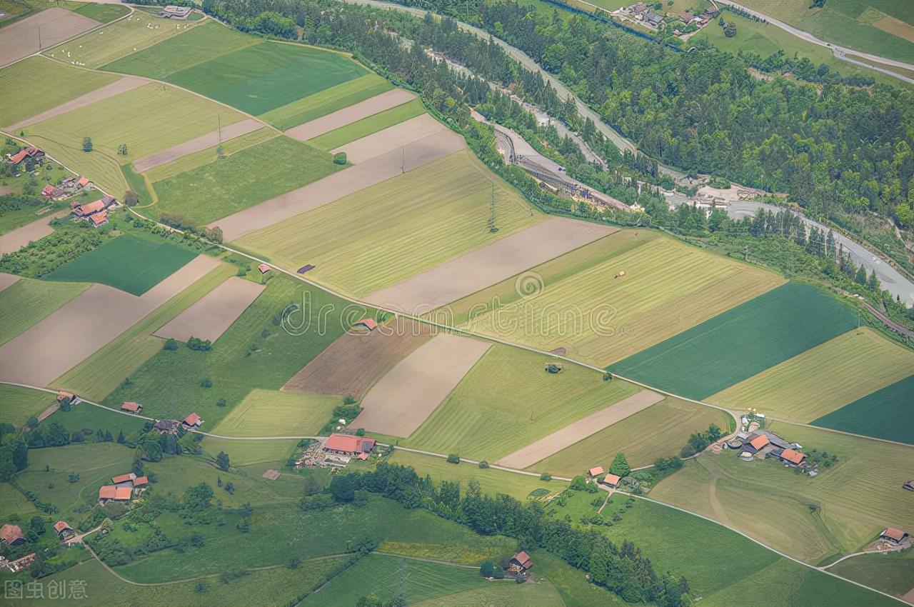 描写秋天的乡村段落（优美散文摘抄）