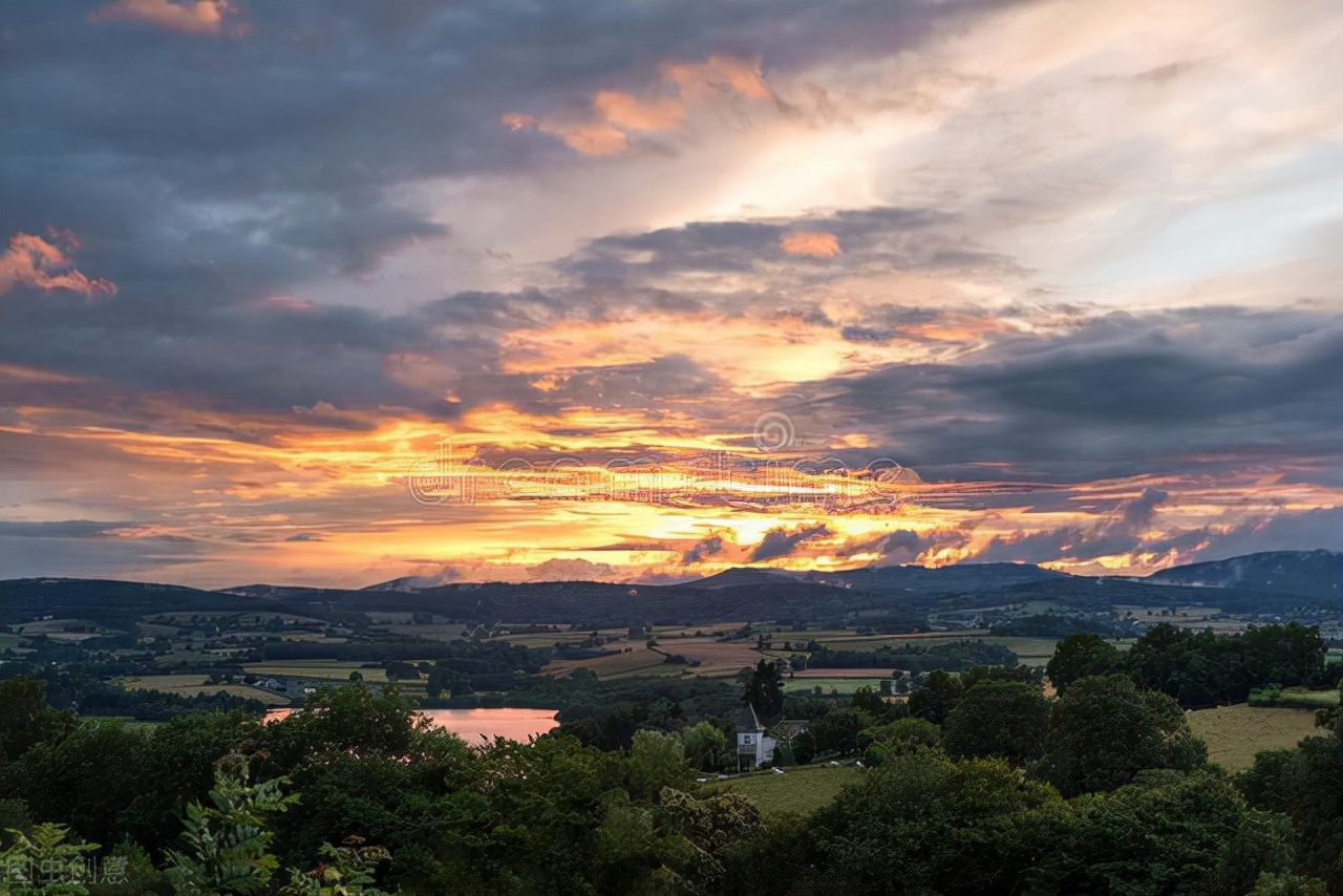 散文：窗外的夜色